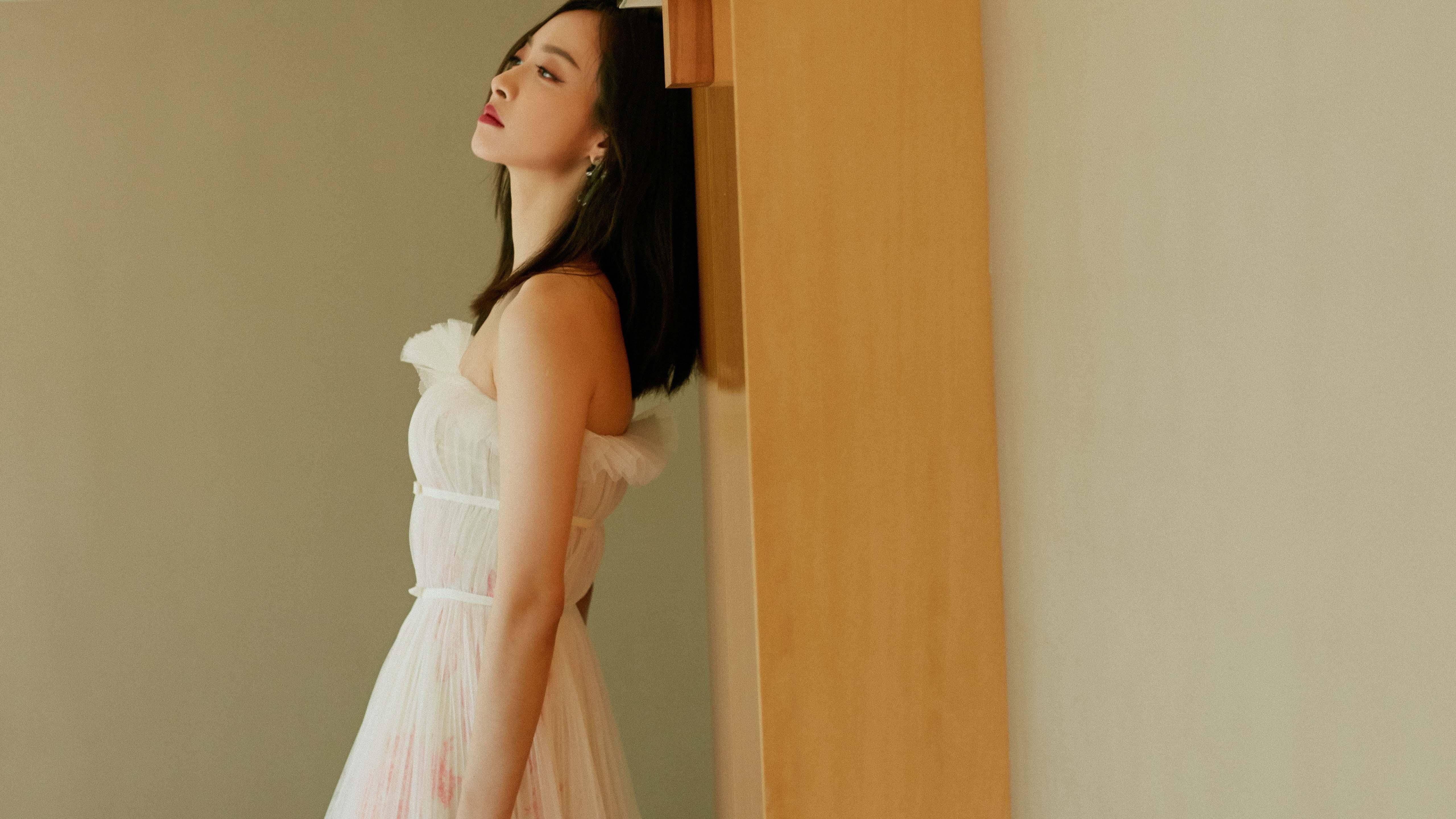 布莱顿边中结合形成良好进攻通道，布莱顿森林体系之后