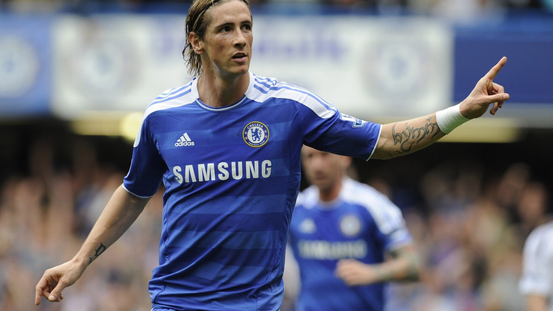 张雨霏社交账号破百万粉丝大关，张雨霏接受采访视频